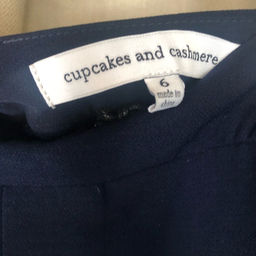 NWOT cupcakes & cashmere Navy Pleated Skort - Picture 5 of 5